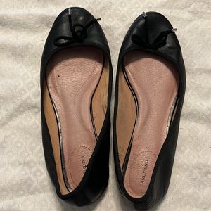 Black Lands’ End flats